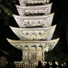 羽黒山国宝五重塔ライトアップ